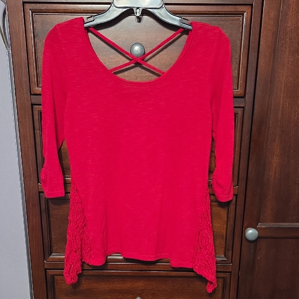 iZ Byer Red Top With Rouched 3/4 Sleeves, Lace Accents and Criss-Cross Back